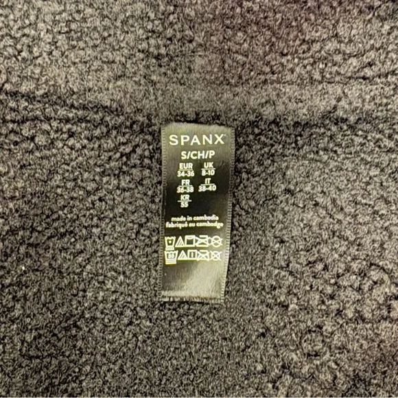 Spanx Fleece & Faux Leather Long Wrap Jacket In Very Very
Black Size Small NEW - Picture 10 of 10